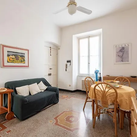 Joivy Inviting 2-bed Flat Near The Appartement