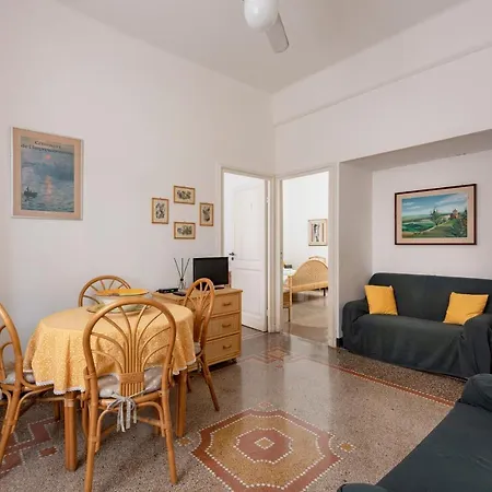 Joivy Inviting 2-bed Flat Near The Appartement *